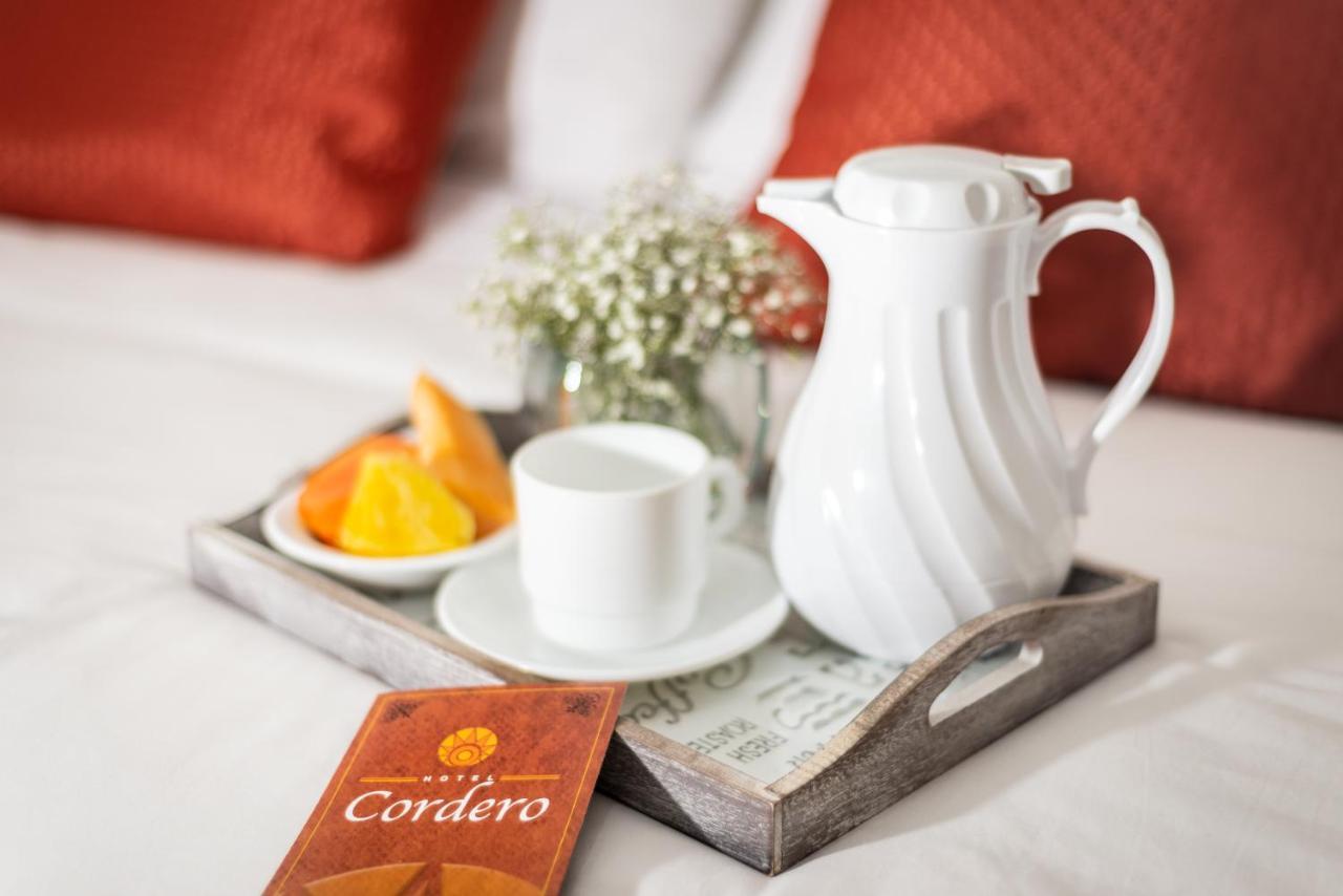 Hotel Cordero Куенка Екстер'єр фото