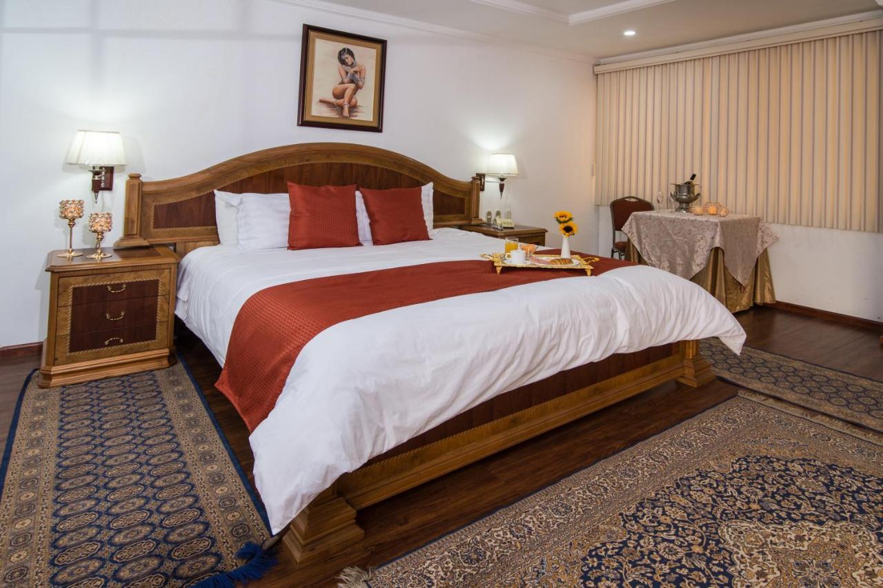 Hotel Cordero Куенка Екстер'єр фото