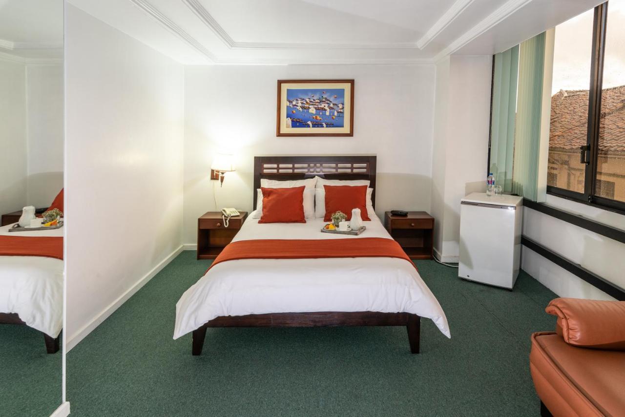 Hotel Cordero Куенка Екстер'єр фото