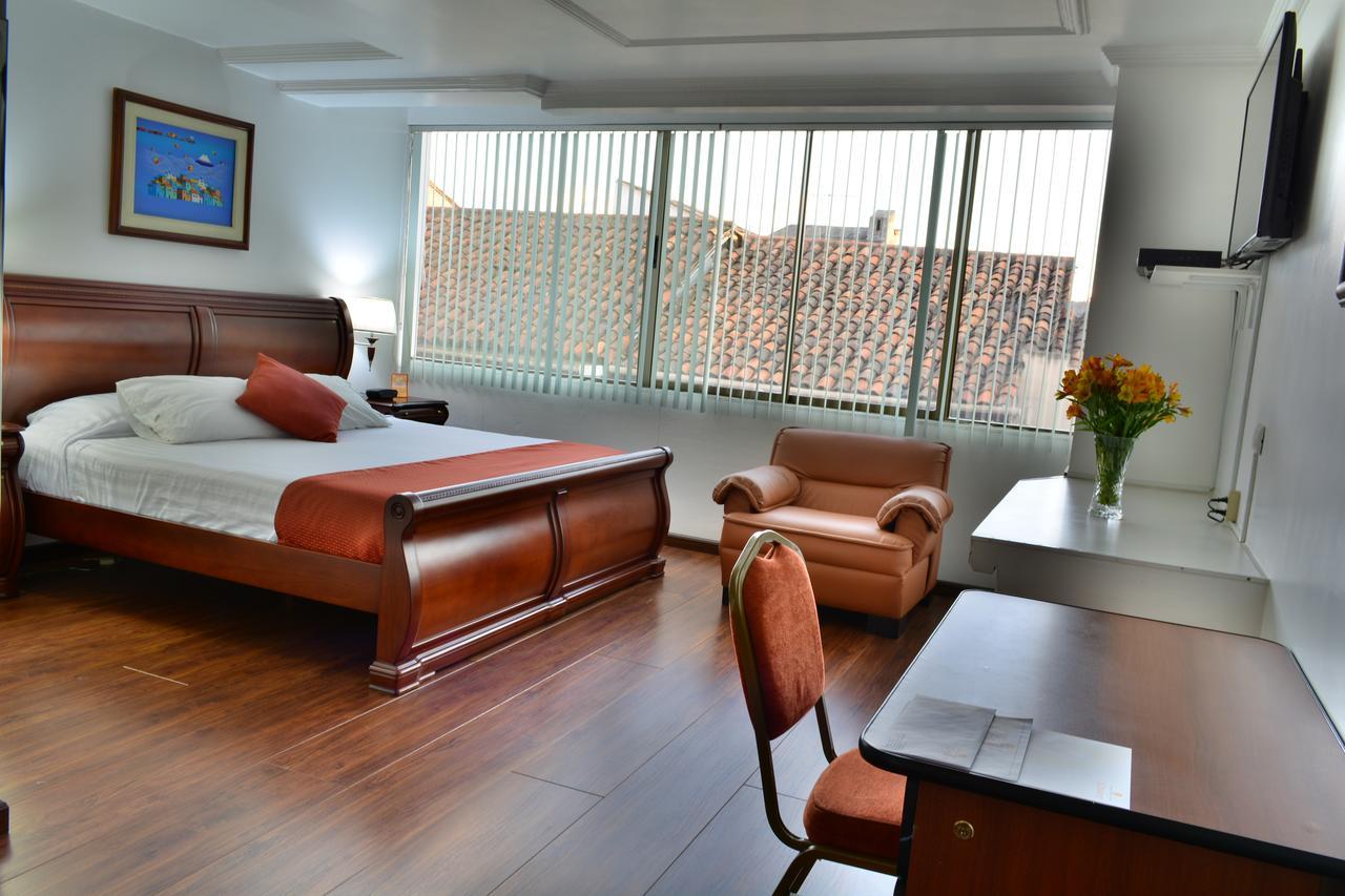 Hotel Cordero Куенка Екстер'єр фото