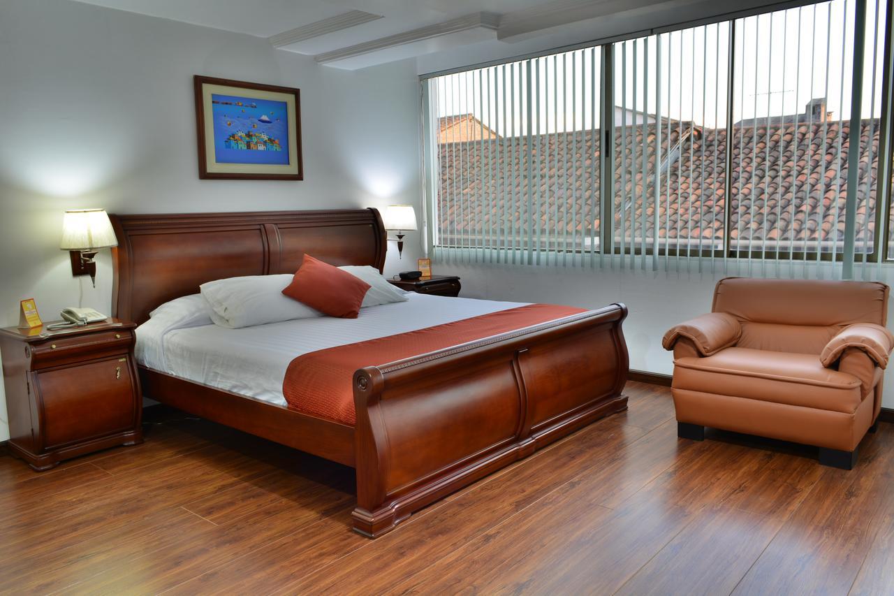Hotel Cordero Куенка Екстер'єр фото