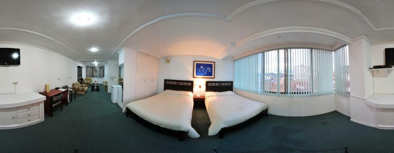 Hotel Cordero Куенка Екстер'єр фото